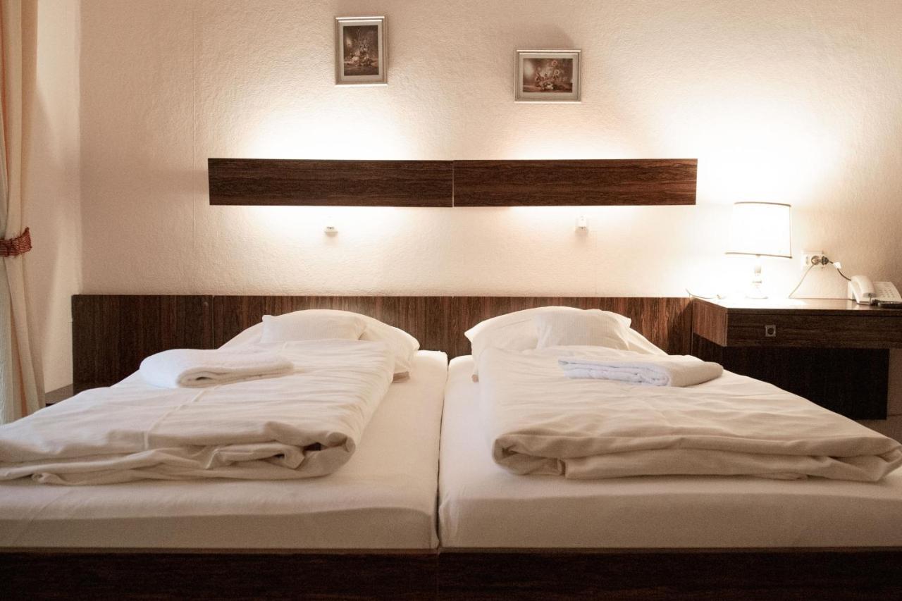 Haus Mecklenburg Hotel Pension Bad Salzuflen Buitenkant foto