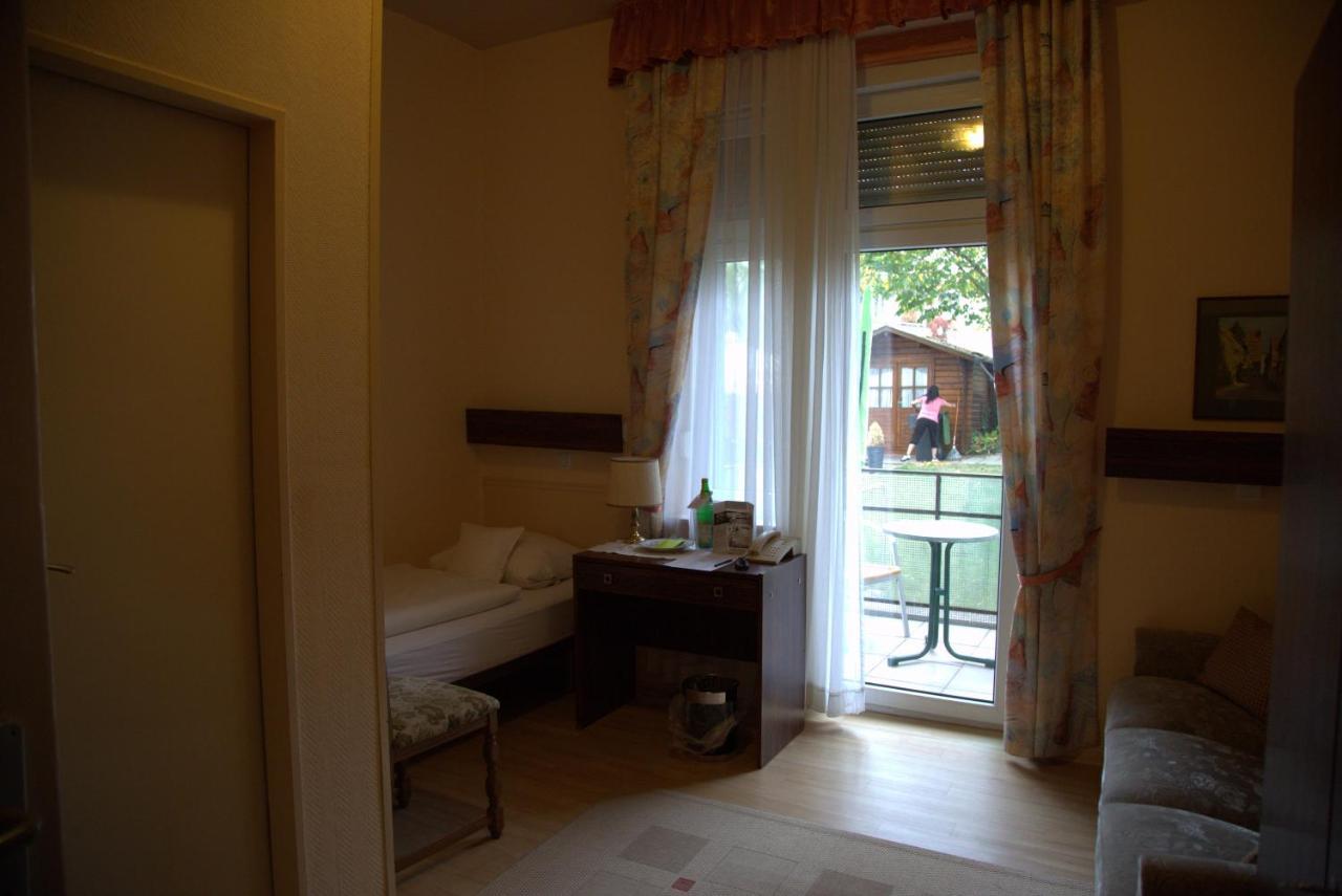 Haus Mecklenburg Hotel Pension Bad Salzuflen Buitenkant foto